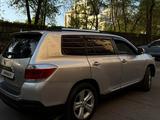 Toyota Highlander 2013 года за 12 800 000 тг. в Алматы – фото 3