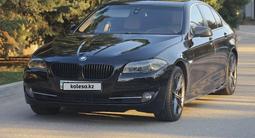 BMW 523 2010 года за 10 700 000 тг. в Алматы – фото 3