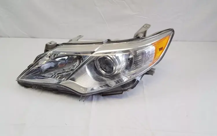 Тойота Камри 2012 г.в., фара передняя за 119 999 тг. в Алматы