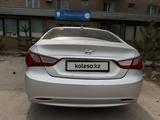 Hyundai Sonata 2010 года за 5 600 000 тг. в Шымкент – фото 4