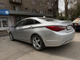 Hyundai Sonata 2010 года за 5 600 000 тг. в Шымкент – фото 3