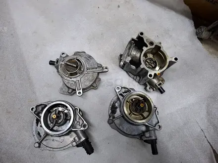 Вакуумный насос 1.8 2.0 3.0 TFSI TDI за 60 000 тг. в Алматы