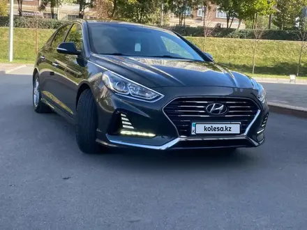 Hyundai Sonata 2018 года за 10 000 000 тг. в Шымкент – фото 19