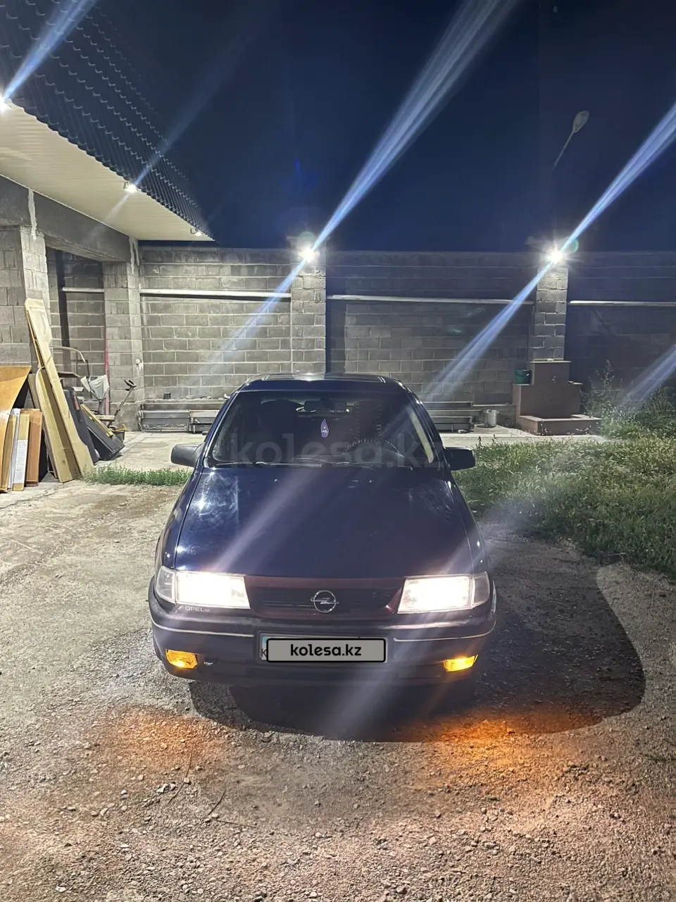 Opel Vectra, 1992
