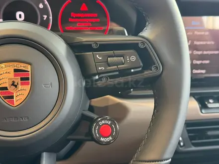 Porsche 911 Carrera S 2026 года за 159 422 400 тг. в Алматы – фото 10