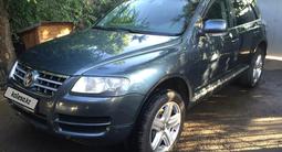 Volkswagen Touareg 2005 года за 5 800 000 тг. в Алматы – фото 3