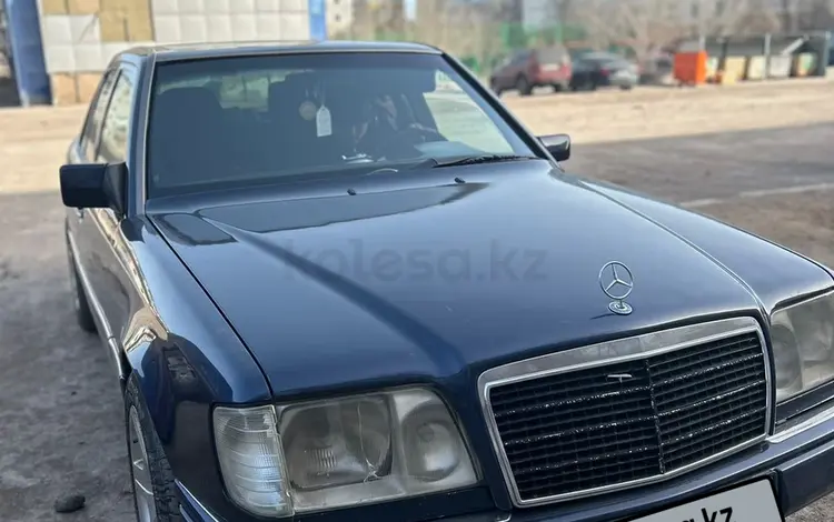 Mercedes-Benz E 200 1995 года за 2 300 000 тг. в Караганда