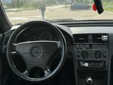 Mercedes-Benz C 220 1995 года за 1 650 000 тг. в Караганда – фото 5