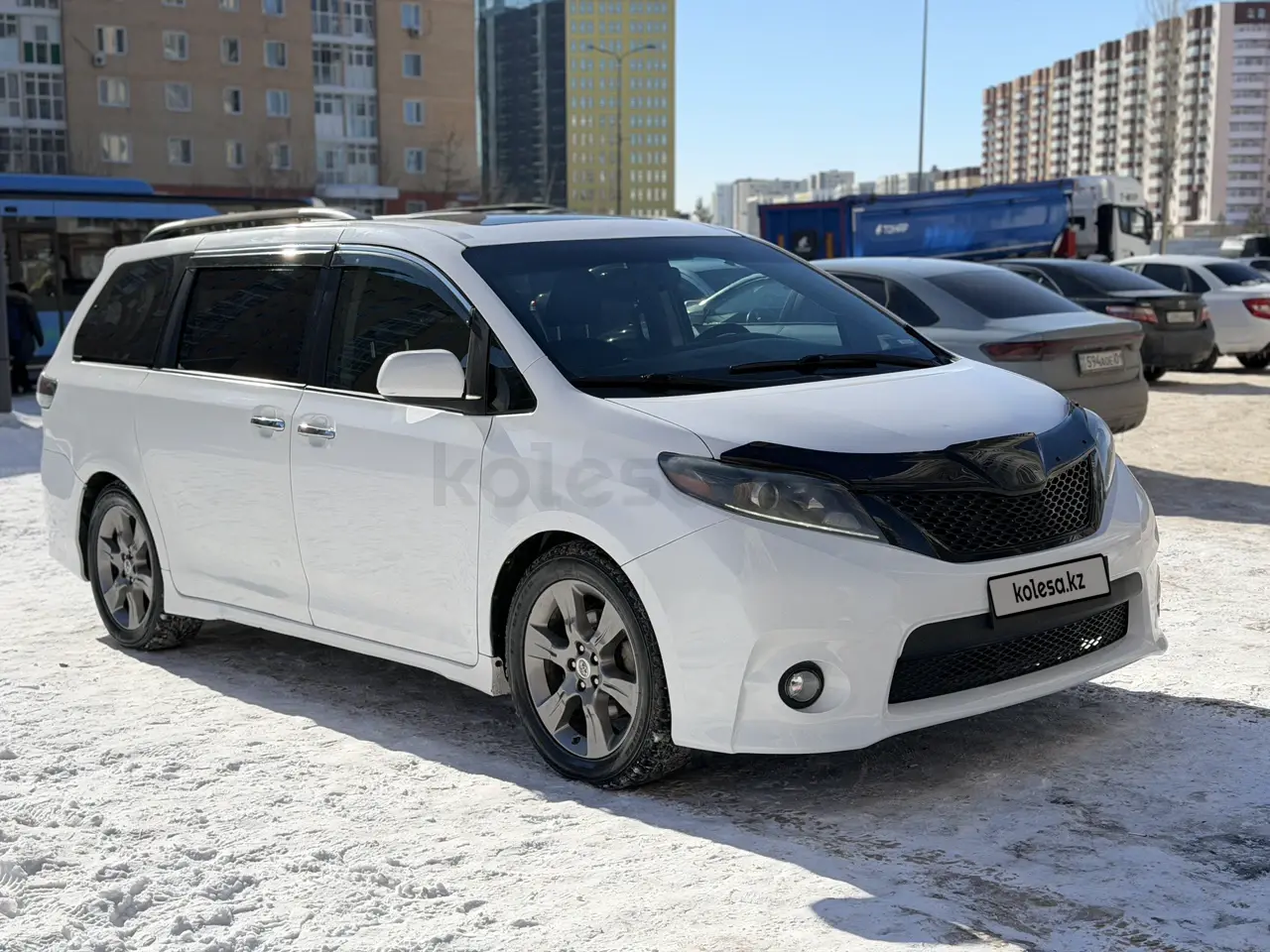 Toyota Sienna, 2015