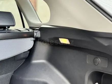 Toyota RAV4 2021 года за 15 300 000 тг. в Алматы – фото 10