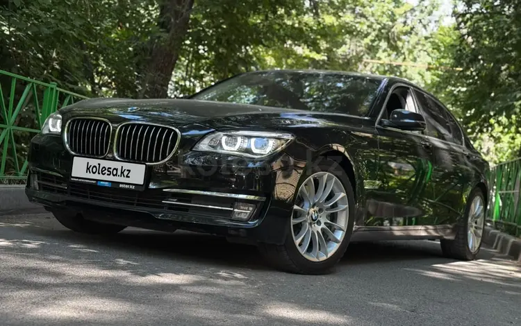 BMW 740 2015 года за 17 500 000 тг. в Алматы
