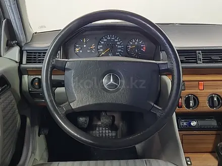 Mercedes-Benz E 260 1991 года за 1 610 000 тг. в Алматы – фото 13