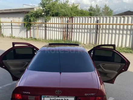 Toyota Camry 1997 года за 3 600 000 тг. в Алматы – фото 6