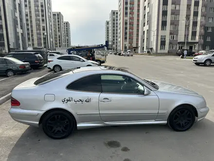 Mercedes-Benz CLK 320 1997 года за 5 000 000 тг. в Алматы – фото 2