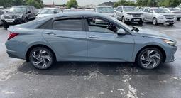 Hyundai Elantra 2022 годаүшін6 556 800 тг. в Алматы – фото 3
