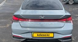 Hyundai Elantra 2022 годаүшін6 556 800 тг. в Алматы – фото 2