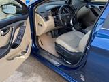 Hyundai Elantra 2014 годаfor4 400 000 тг. в Атырау – фото 4