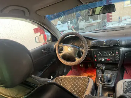 Volkswagen Passat 1998 года за 1 070 000 тг. в Тараз