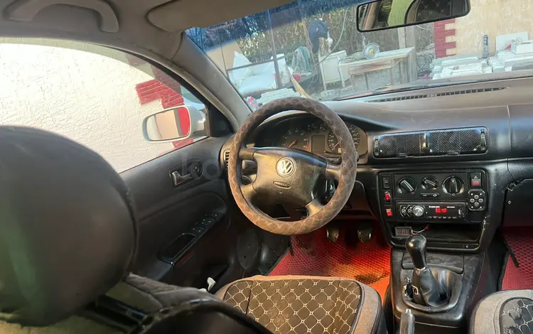 Volkswagen Passat 1998 года за 1 070 000 тг. в Тараз