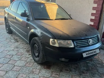 Volkswagen Passat 1998 года за 1 070 000 тг. в Тараз – фото 3