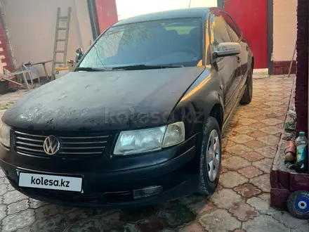 Volkswagen Passat 1998 года за 1 070 000 тг. в Тараз – фото 4