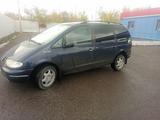 Volkswagen Sharan 1997 годаүшін1 550 000 тг. в Караганда – фото 2