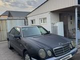 Mercedes-Benz E 230 1996 года за 1 300 000 тг. в Алматы – фото 3