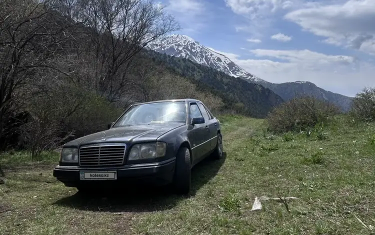 Mercedes-Benz E 320 1995 года за 2 250 000 тг. в Шымкент