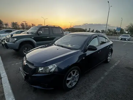 Chevrolet Cruze 2010 года за 3 200 000 тг. в Тараз – фото 2