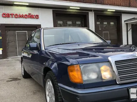 Mercedes-Benz E 200 1991 года за 1 900 000 тг. в Тараз – фото 14