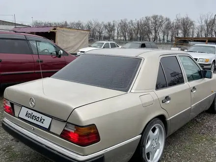 Mercedes-Benz E 280 1993 годаүшін2 150 000 тг. в Алматы – фото 2