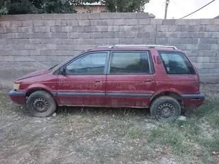 Mitsubishi Space Wagon