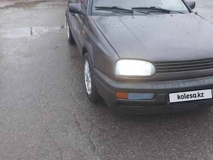 Volkswagen Golf 1993 года за 2 000 000 тг. в Астана – фото 4