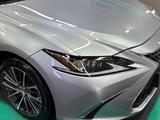 Lexus ES 300h 2023 года за 18 000 000 тг. в Актау – фото 3