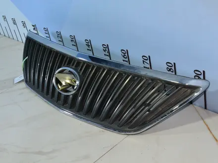 Решетка радиатора Lexus RX330 за 16 000 тг. в Тараз – фото 2