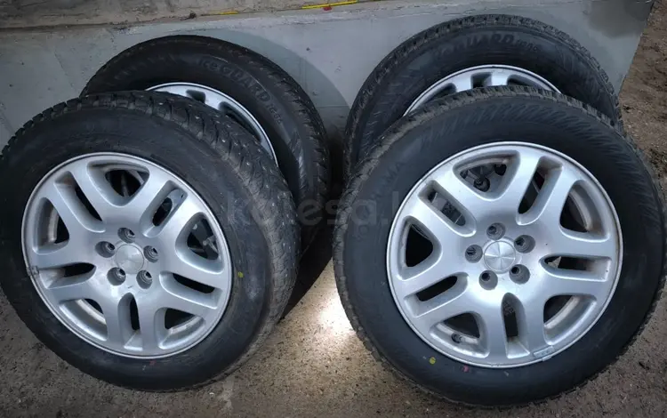Шины на дисках за 180 000 тг. в Уральск