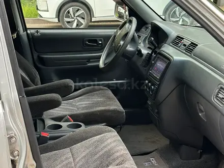 Honda CR-V 2000 года за 3 900 000 тг. в Алматы – фото 5
