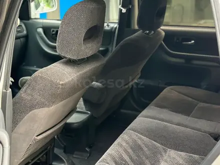 Honda CR-V 2000 года за 3 900 000 тг. в Алматы – фото 7