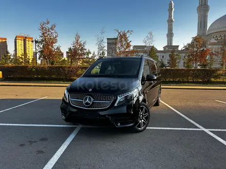 Mercedes-Benz V 300 2022 года за 69 500 000 тг. в Астана – фото 2