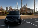 Mercedes-Benz V 300 2022 годаfor69 500 000 тг. в Астана – фото 3