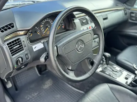 Mercedes-Benz E 320 1996 года за 6 900 000 тг. в Алматы – фото 30