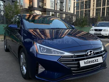 Hyundai Elantra 2019 года за 7 450 000 тг. в Актобе
