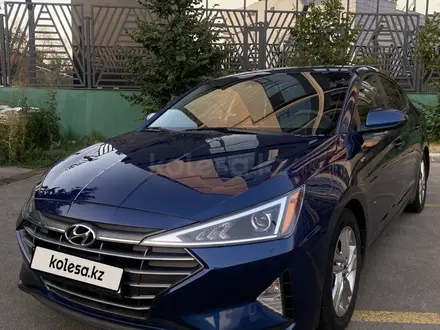 Hyundai Elantra 2019 года за 7 450 000 тг. в Актобе – фото 2