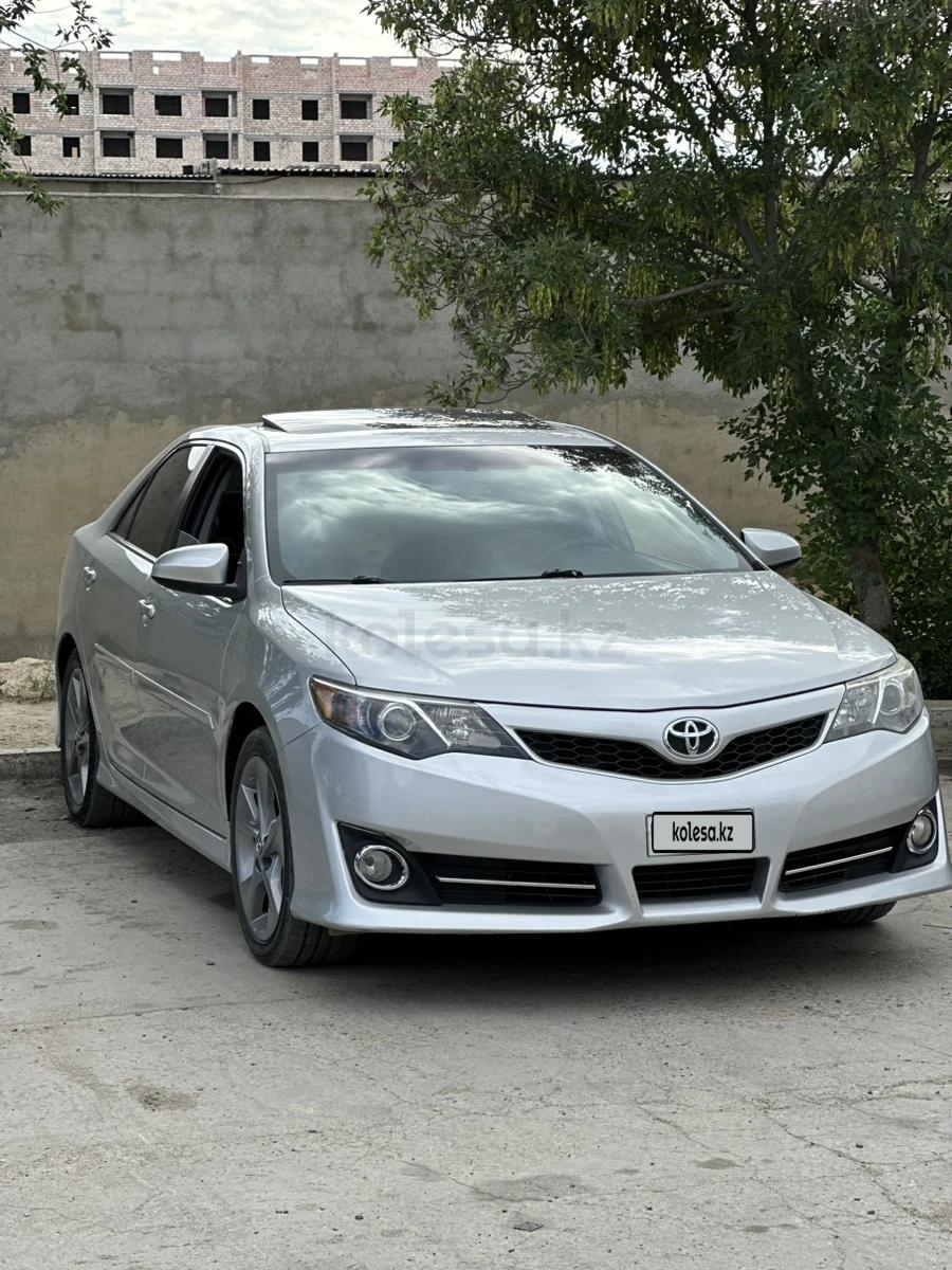 Toyota Camry 2013 г.