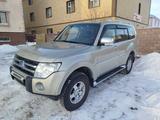 Mitsubishi Pajero 2007 годаfor8 500 000 тг. в Астана – фото 2