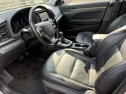 Hyundai Elantra 2016 года за 5 000 000 тг. в Актобе – фото 6