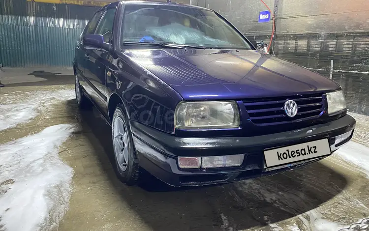 Volkswagen Vento 1995 года за 1 150 000 тг. в Алматы