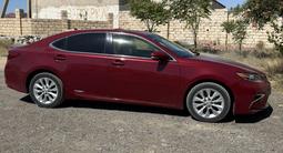 Lexus ES 300h 2014 года за 7 000 000 тг. в Актау – фото 3