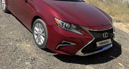 Lexus ES 300h 2014 года за 7 000 000 тг. в Актау – фото 2