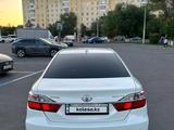 Toyota Camry 2015 года за 12 700 000 тг. в Астана – фото 2